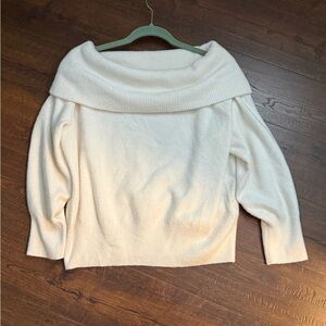 EUC H&M ivory sweater